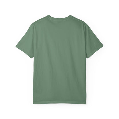Gardening Mom Tee, gardening mom shirt, garden-mom tee, gardening shirt gift-for-gardening-mom, gardening gift for friends, botanical shirt