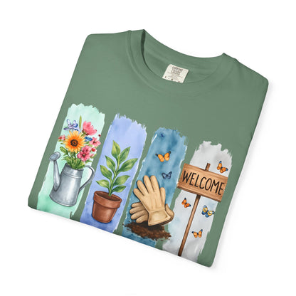 Gardening Mom Tee, gardening mom shirt, garden-mom tee, gardening shirt gift-for-gardening-mom, gardening gift for friends, botanical shirt